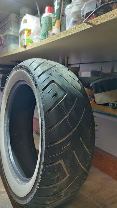 Гуми за мотор.150/80/16 и 180/70/15