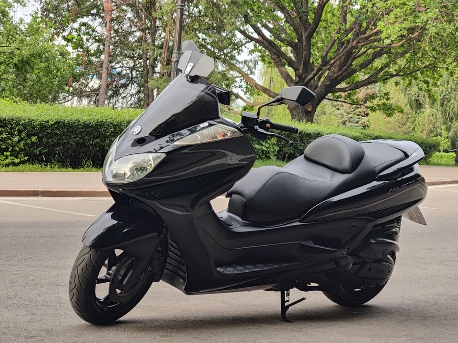 Yamaha grand majesty 250