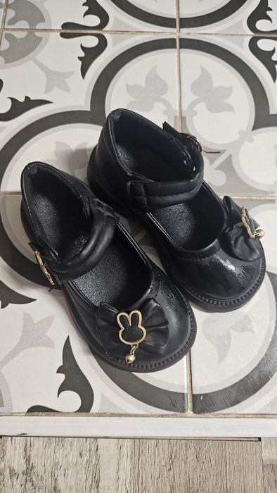 Детская обувь для девочки