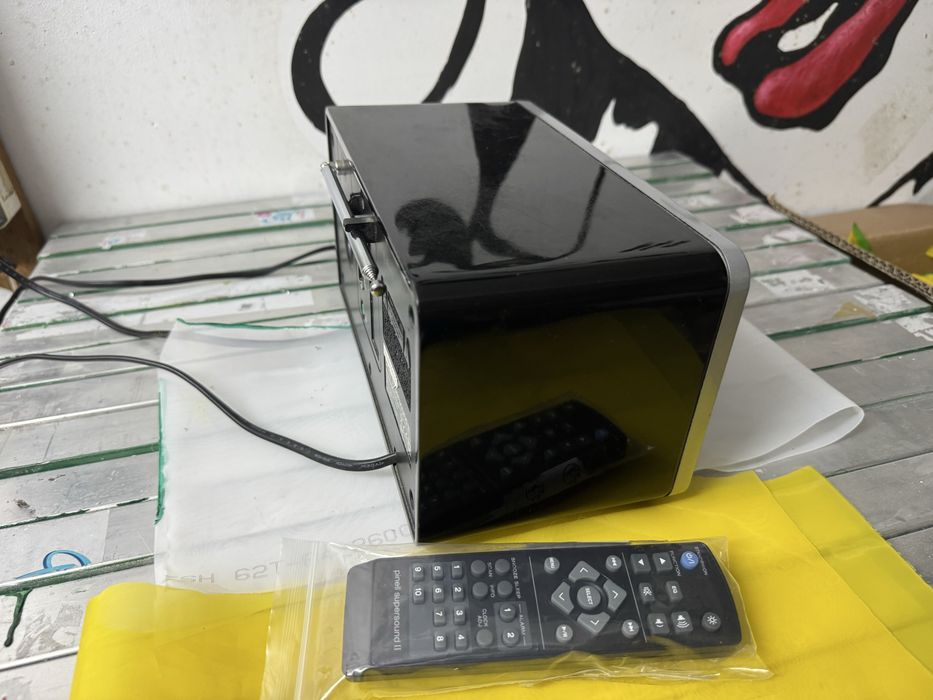 Pinell Supersound ll Radio FM, network player cu telecomanda.