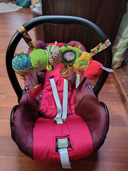 Landou Maxi Cosi model universal cadou jucărie Senzoriala