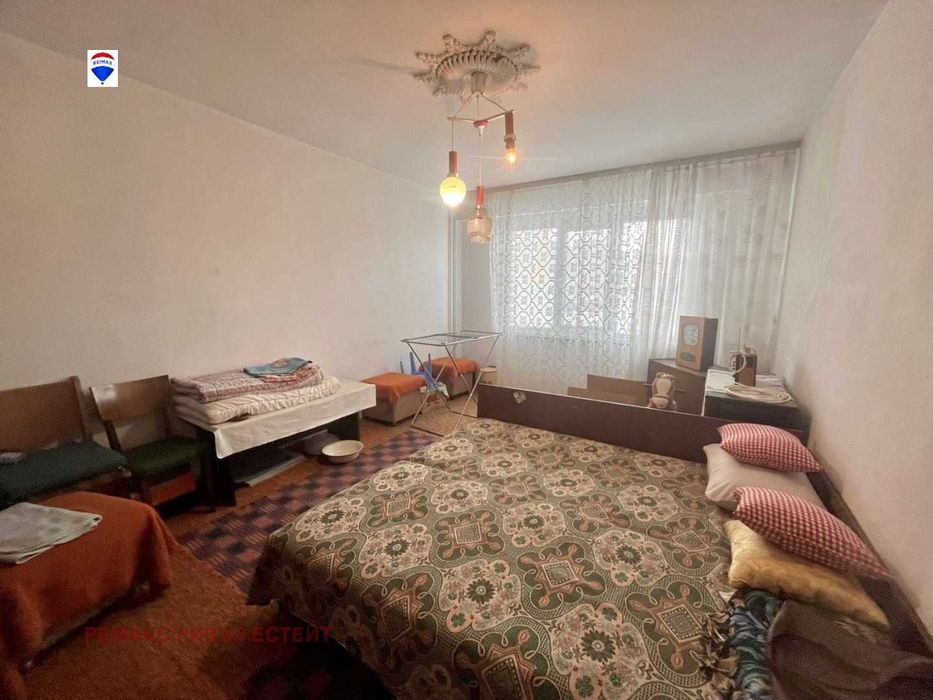 Тристаен апартамент за продажба кв. Дружба 3