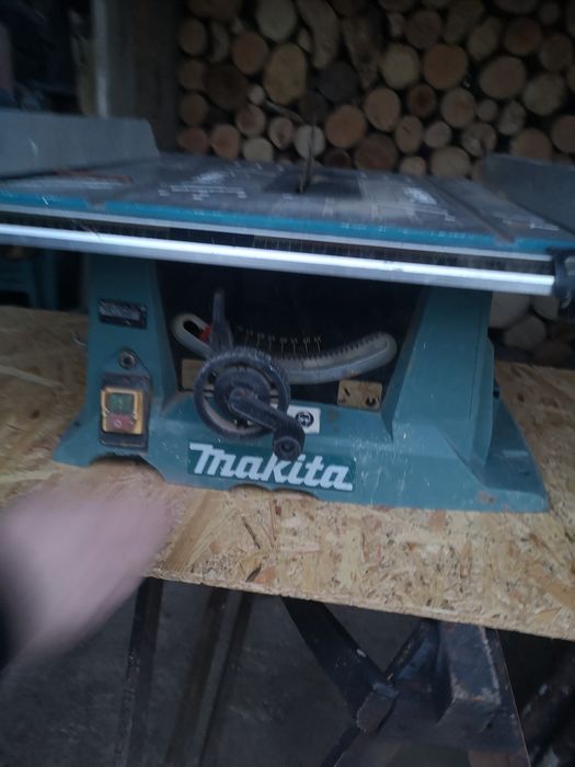 Vînd circular Makita reglabil, 1500 w