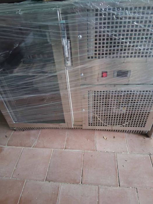 Луксозен барплот, бар столове