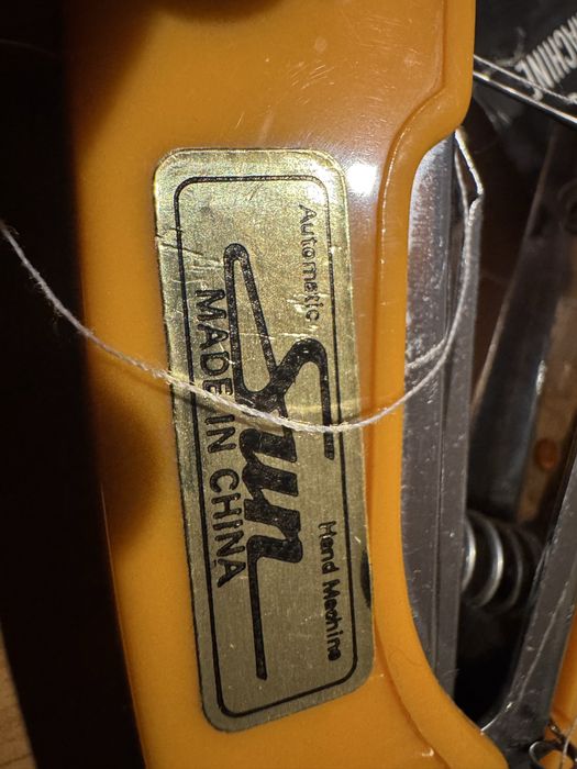 Masina de cusut manuala portabila