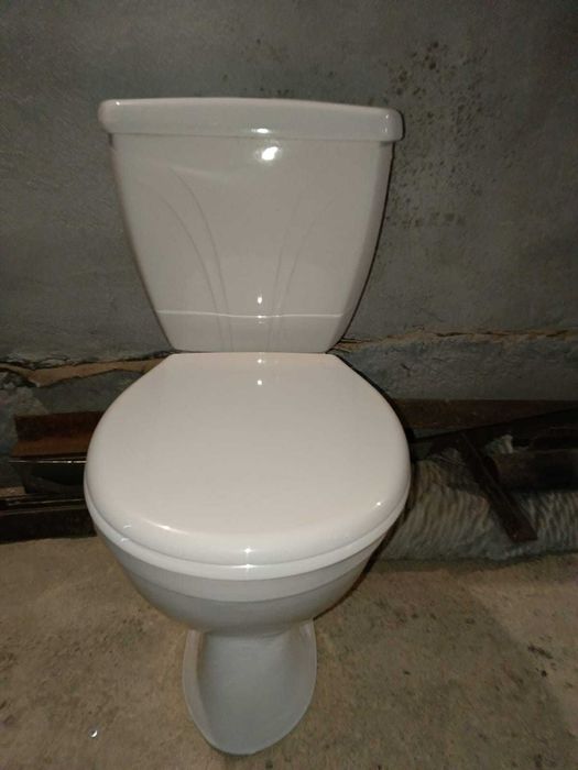 Унитаз в хорошем состоянии