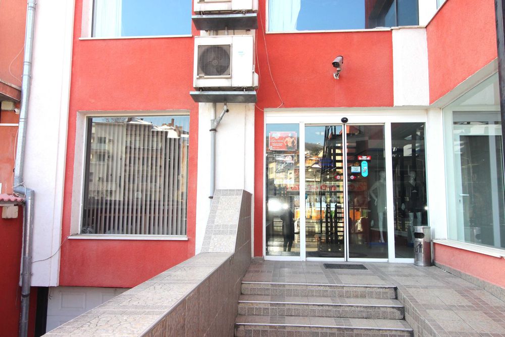 Дава се под наем Магазин в Габрово, Център - 200 кв.м за 1020 € - Снимка #5