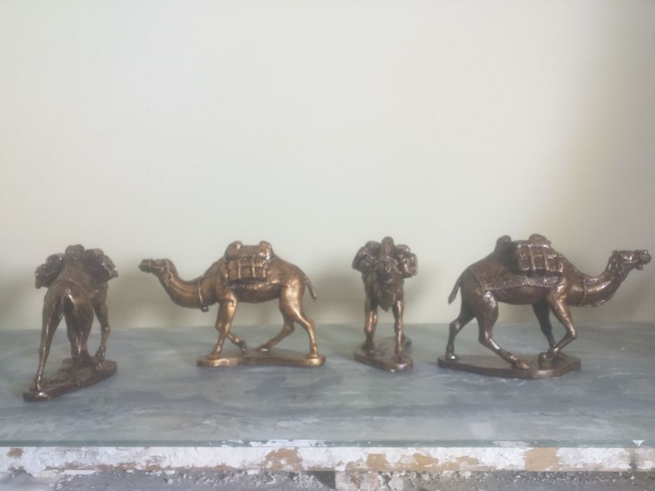 Сувенир верблюды и.т.д
