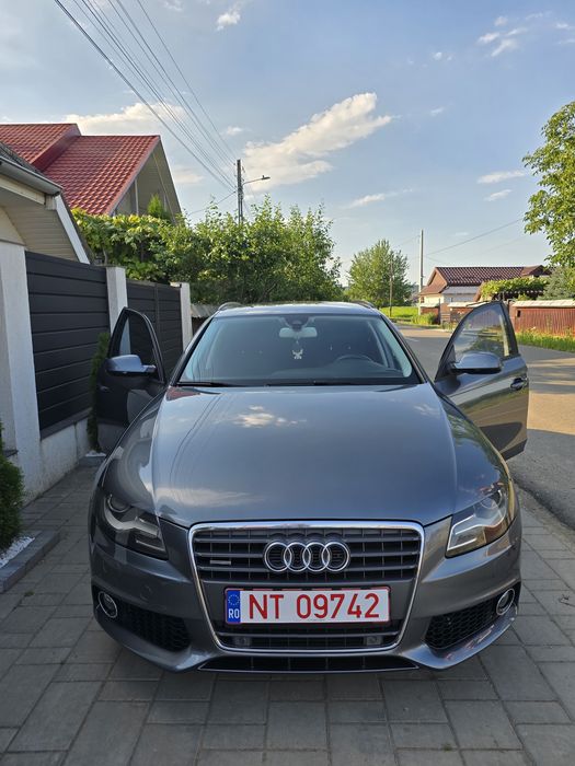 AUDI A4 2012