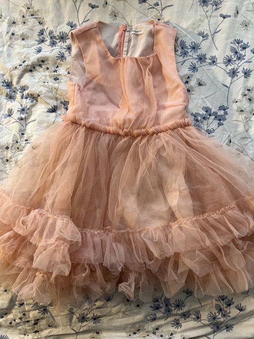 Продам платья для девочек