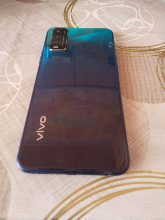 Продам смартфон VIVO v2026