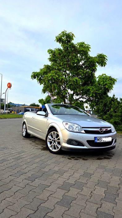 Opel Astra Twin Top Cabrio 2008