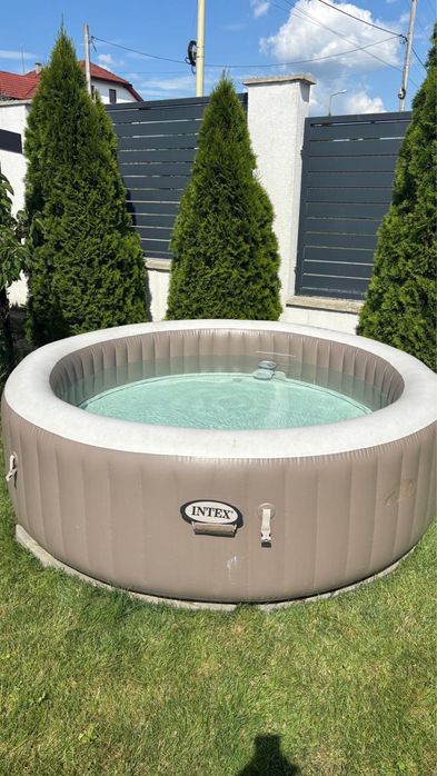Jacuzzi Intex 6 persoane
