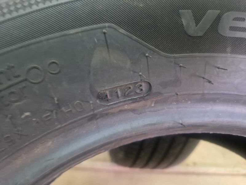 2 Hankook R16 205/60
летни гуми
DOT4123