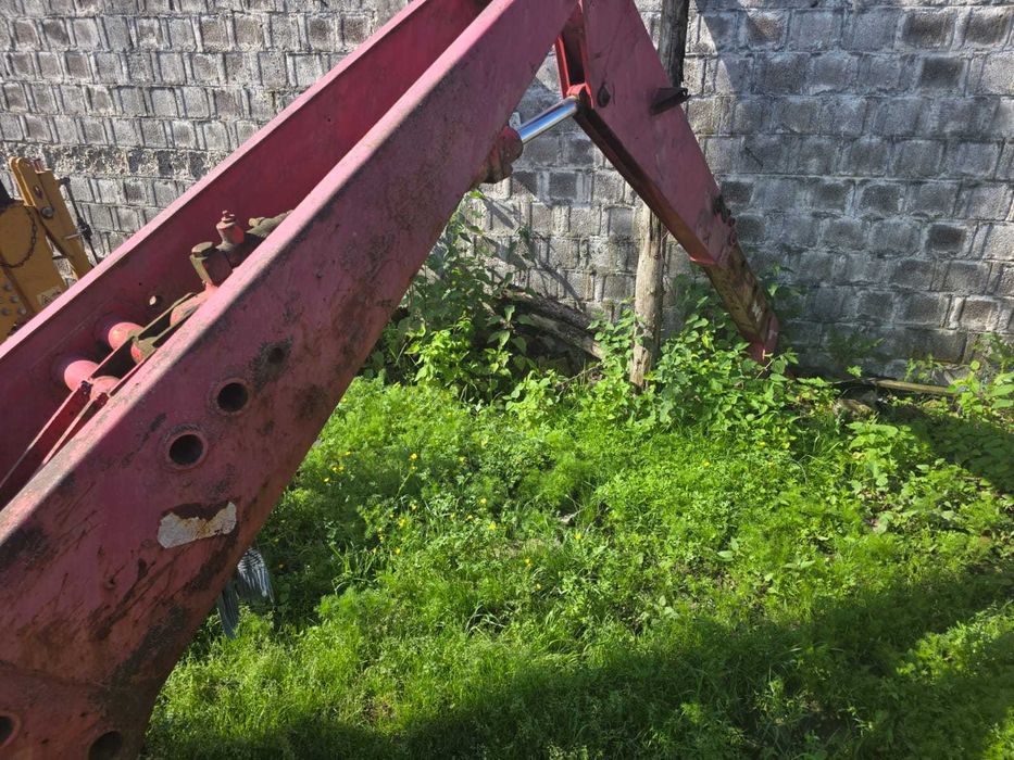 Braț TIH 445 fix cu cilindru hidraulic - Încărcător /