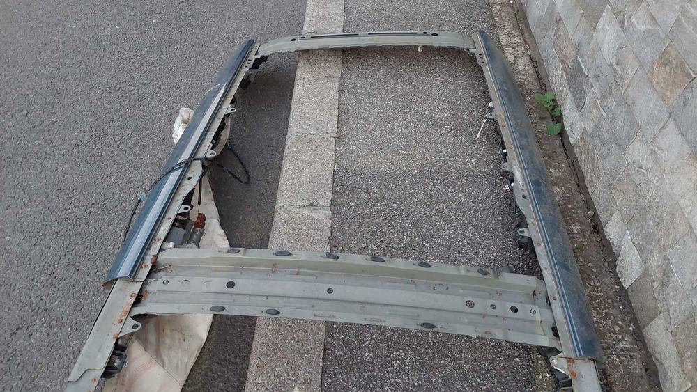 Plafon Toyota Corolla E21, E210, break, montant