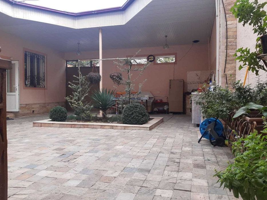 Коттедж в центре.