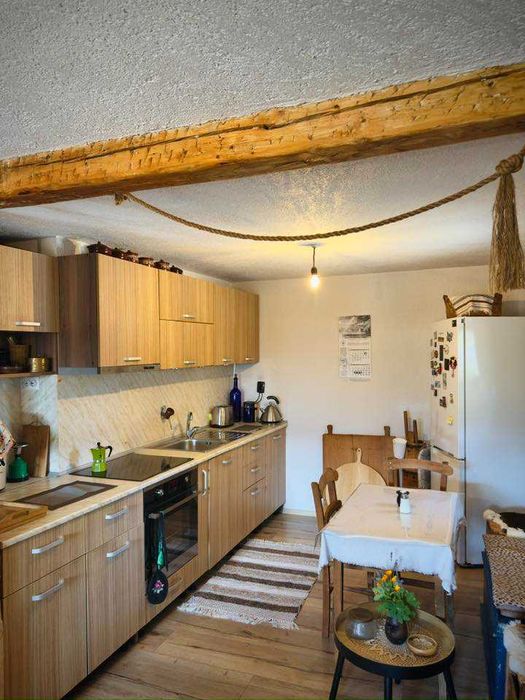 Нощувки в автентична родопска къща с камина/село Беден, Девинско/