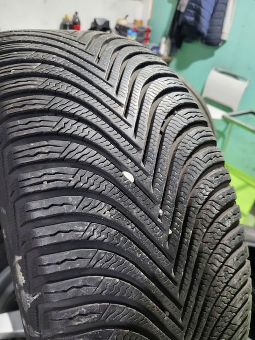 4 бр зимни 225/55/17 Michelin Runflatt