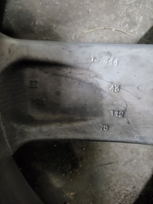 Джанти със зимни гуми мишелин 18 цола  спорт пакет 5х112 централен отв