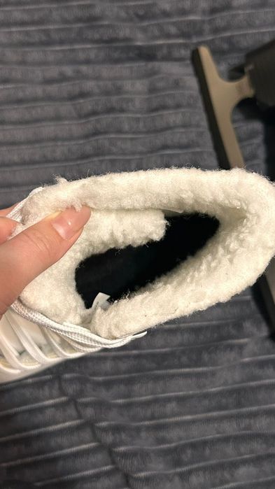 Женские коньки(новые)