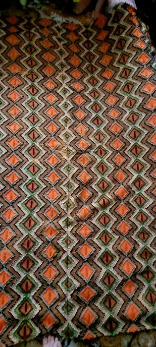 Cuverturi handmade, tesute la razboi