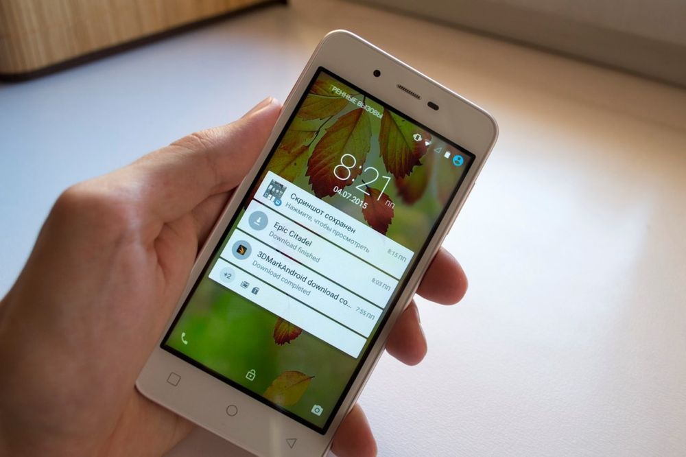 Продам телефон micromax q380