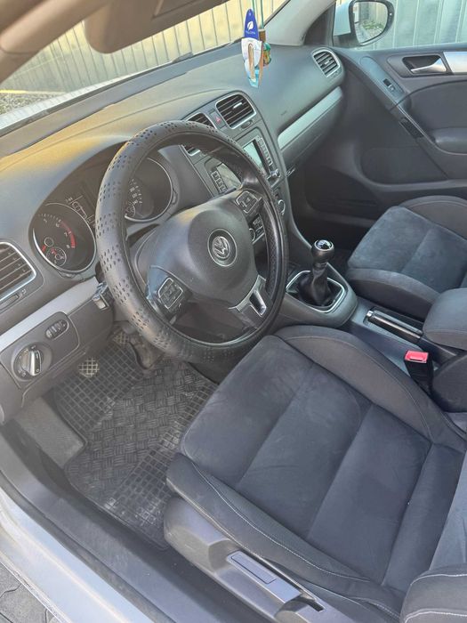 Vand VW Golf 6/ 1.4 TSI/ 122 CP/ 2010/ Navi/ Clima/ Pilot automat /Camera marsarier/ Android-Apple Car Play