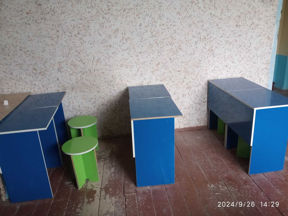 O'quv Markaz uchun offis mebellari