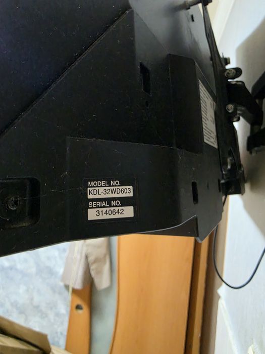 Продам смарт телевизор
