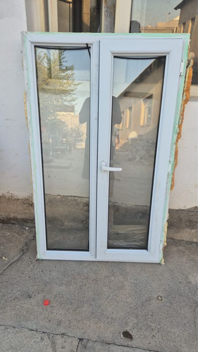 Пластик терезе сатылады.