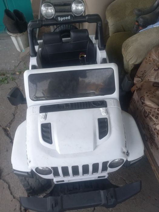 Продам машинку. Выдерживает до 30кг