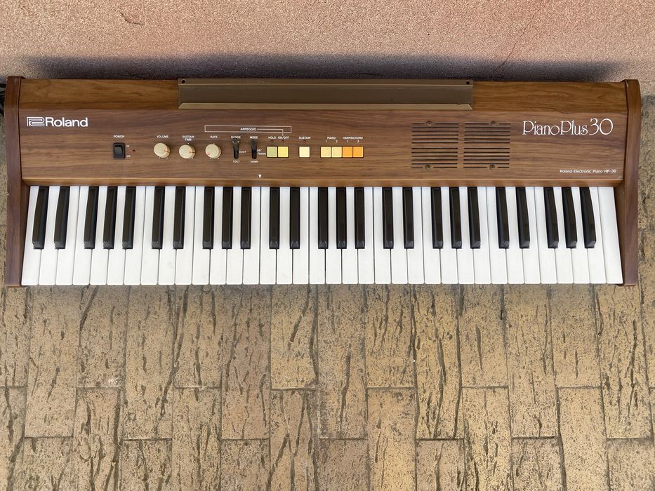 HP-30. Piano Plus30.