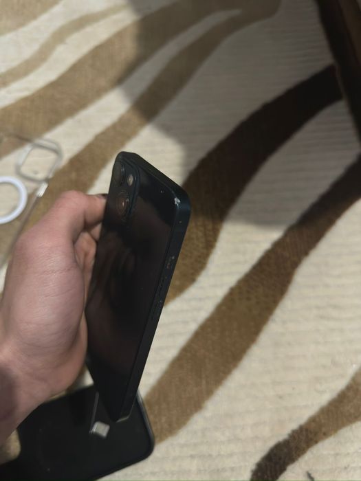 Айфон 13, 128г акб 76