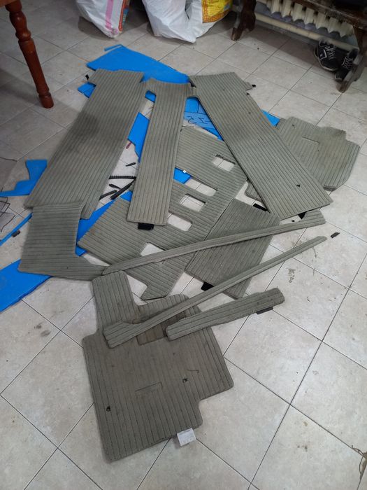 Полики коврики на Эстиму