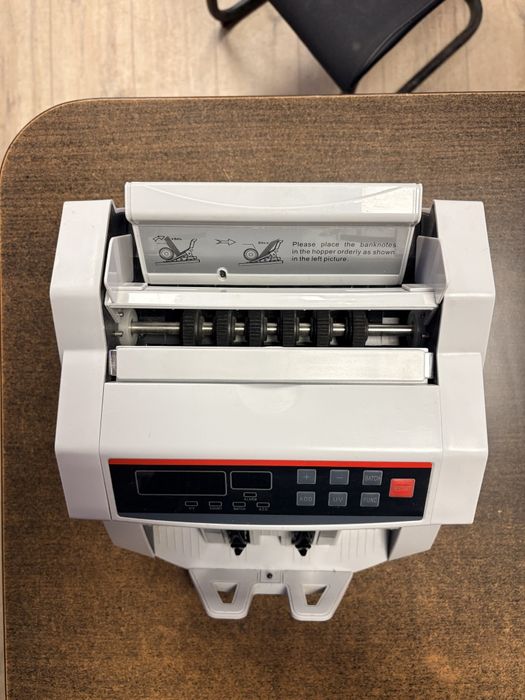 Банкнотоброячна машина