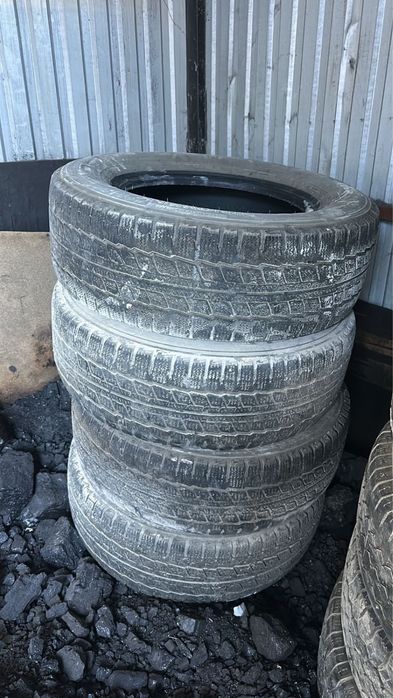 Продам покрышки, с нормальном состоянии, всесезонные
