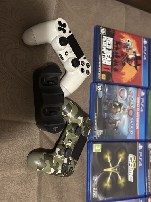 Sony PlayStation 4