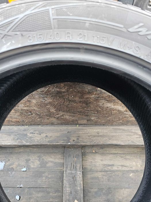 Anvelope 315 40 21
