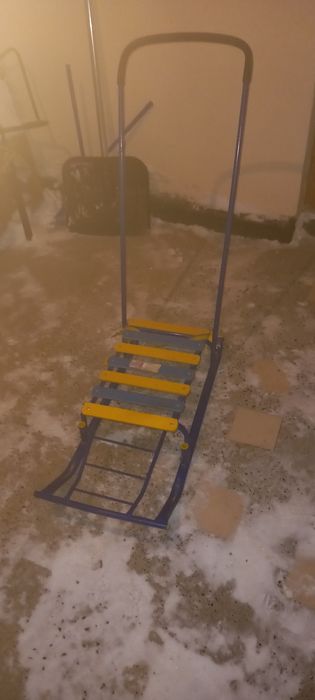 Санка с колесиком