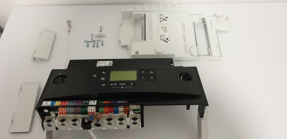 Placa Electronica Buderus Logamax Plus GB072-24K V2 (Combi) Condensare