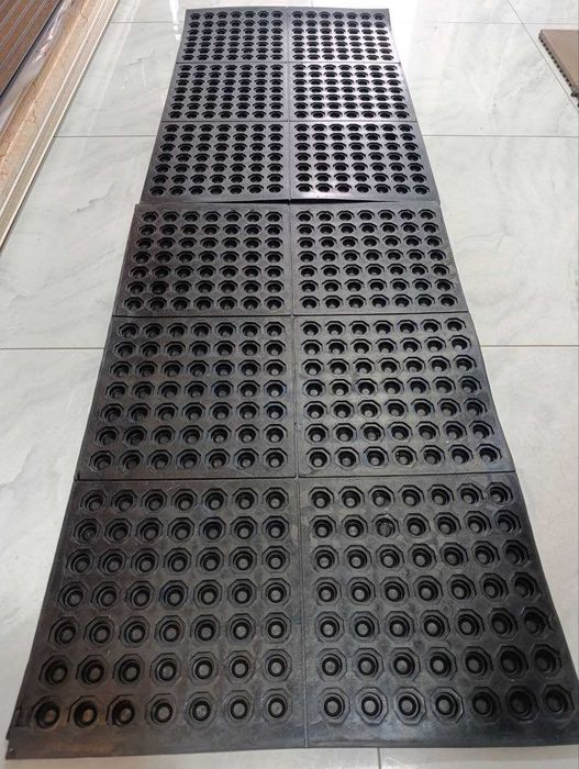 Противоскользящий резиновый коврик 60×90 см для бара, лестниц и входа