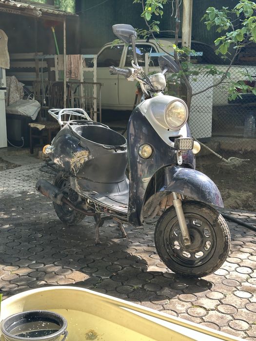 Skuter srochniy sotiladi