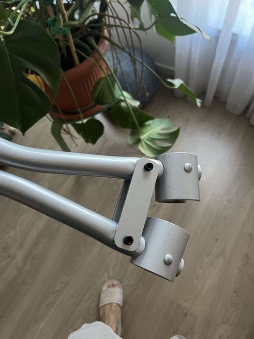 Supprt thule pentru bicicleta