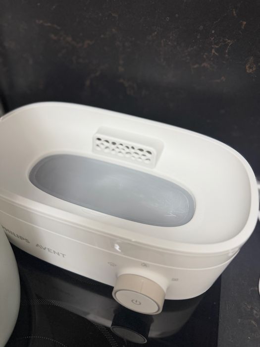 Стерилизатор  Philips Avent  Premium с функция за изсушаване