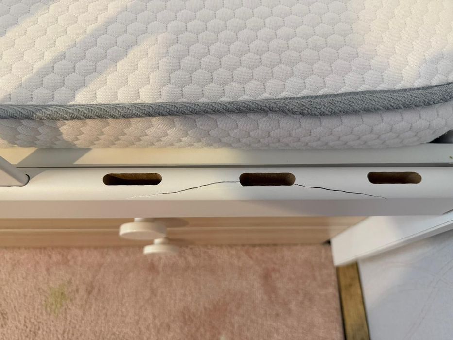 !!СПЕШНО!! ПРОДАВАМ Дървена бебешка кошара