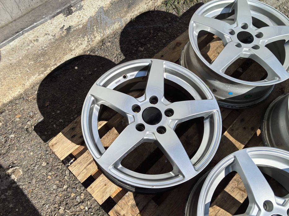 16 цола 5 х 112 мм Фолксваген / СЕАТ / Шкода / АУди - 6,5 Инча / ЕТ 48