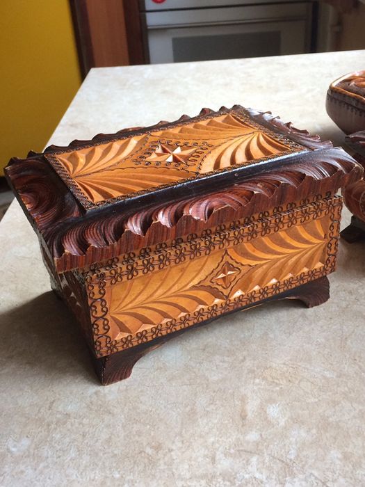 Продам шкатулку.