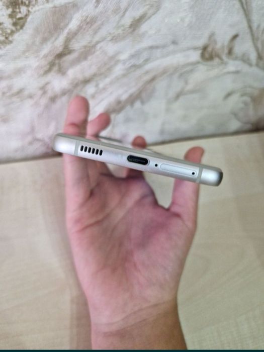 Samsung s21 fe 8/128 в идеале