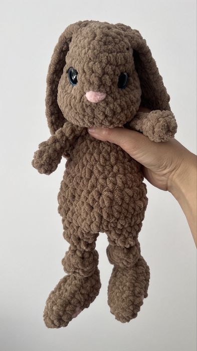 Кролики вязаные.